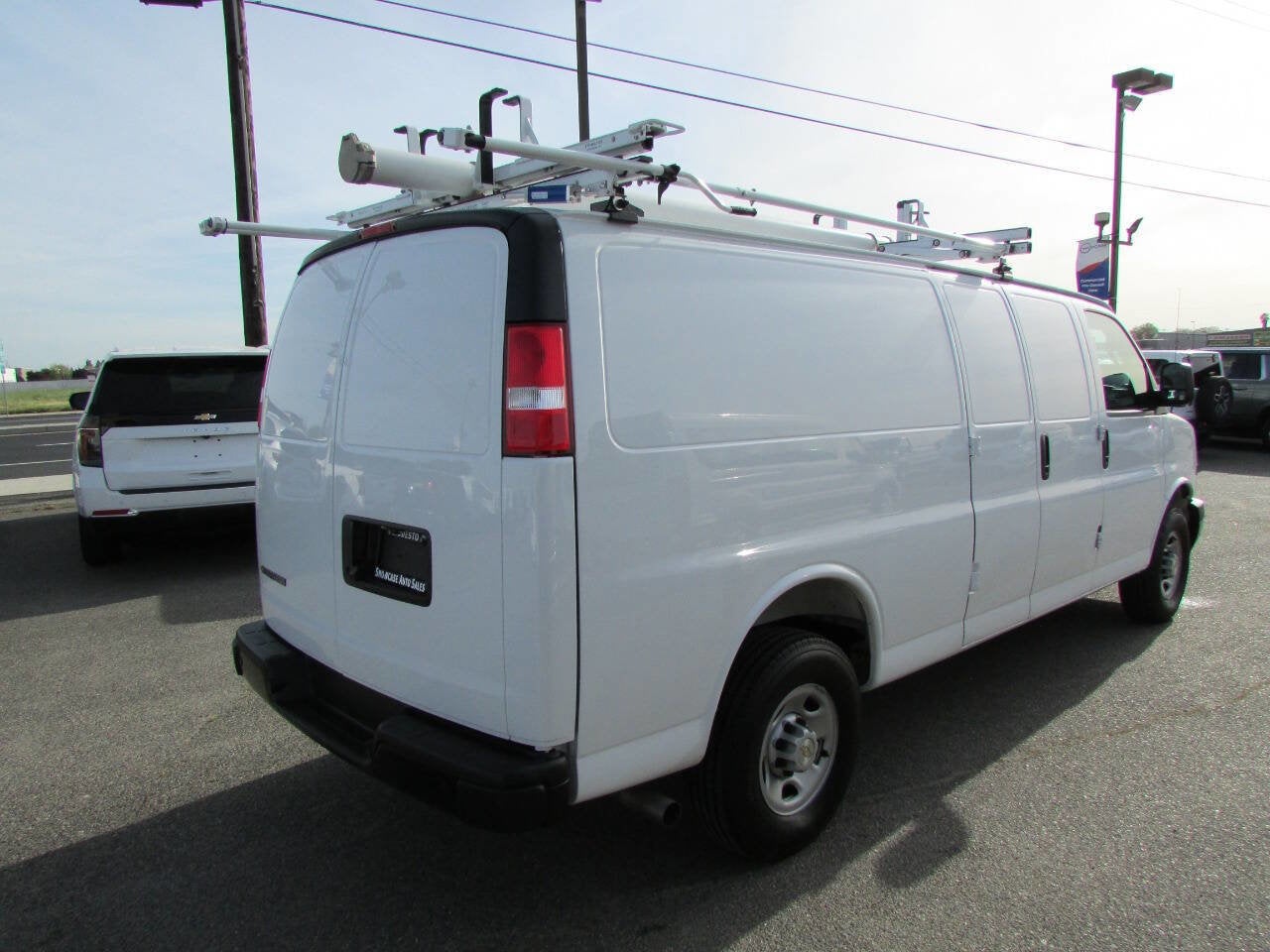 2025 Chevrolet Express Cargo Van 2500 3dr Extended Cargo Van