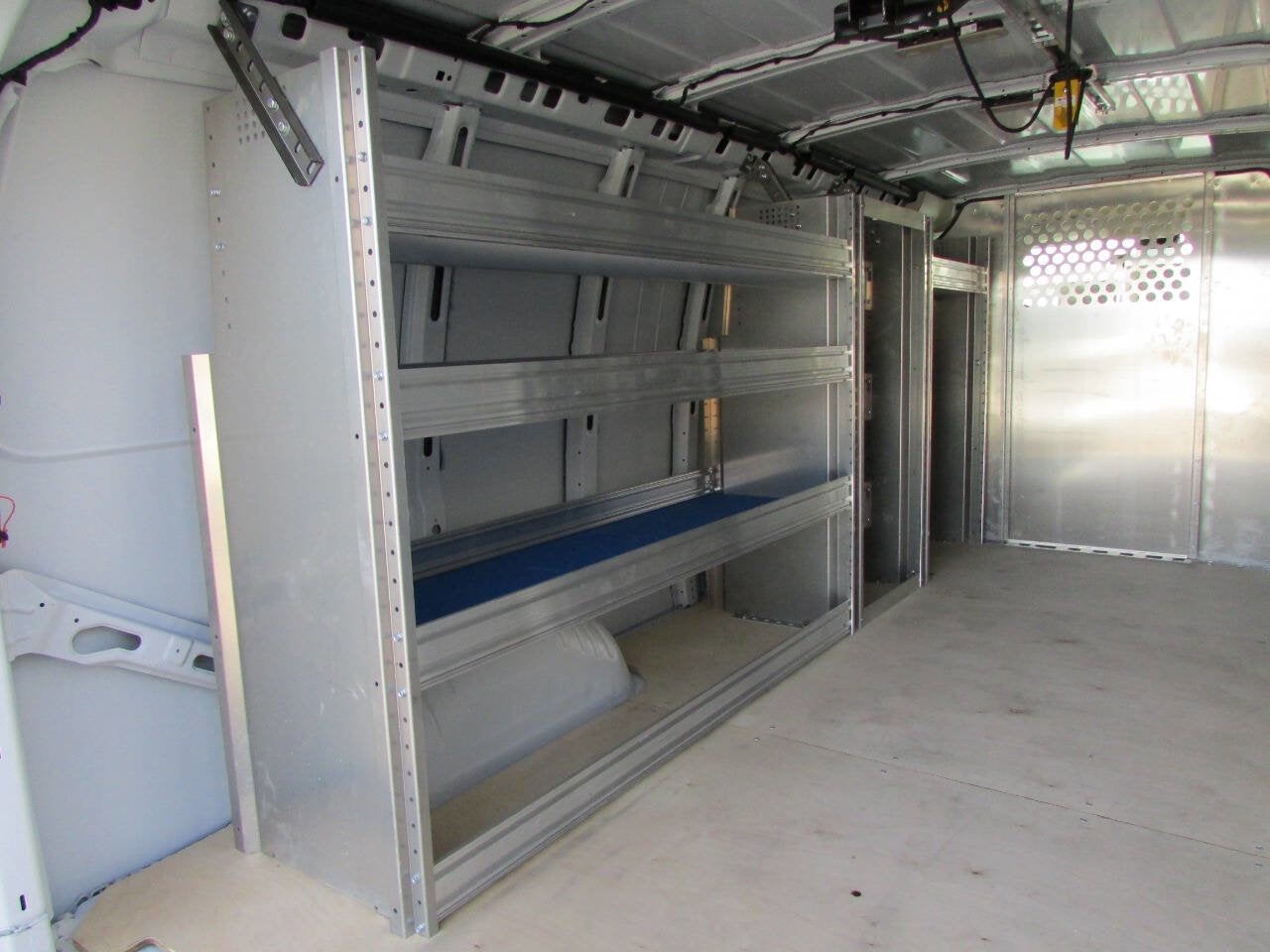 2025 Chevrolet Express Cargo Van 2500 3dr Extended Cargo Van