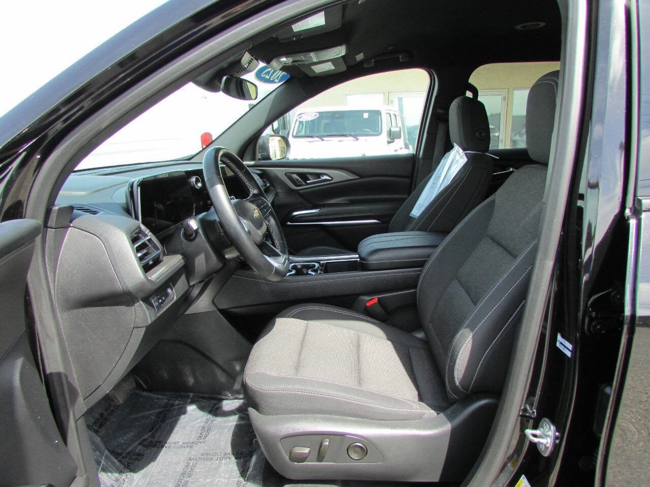 2025 Chevrolet Traverse FWD LT