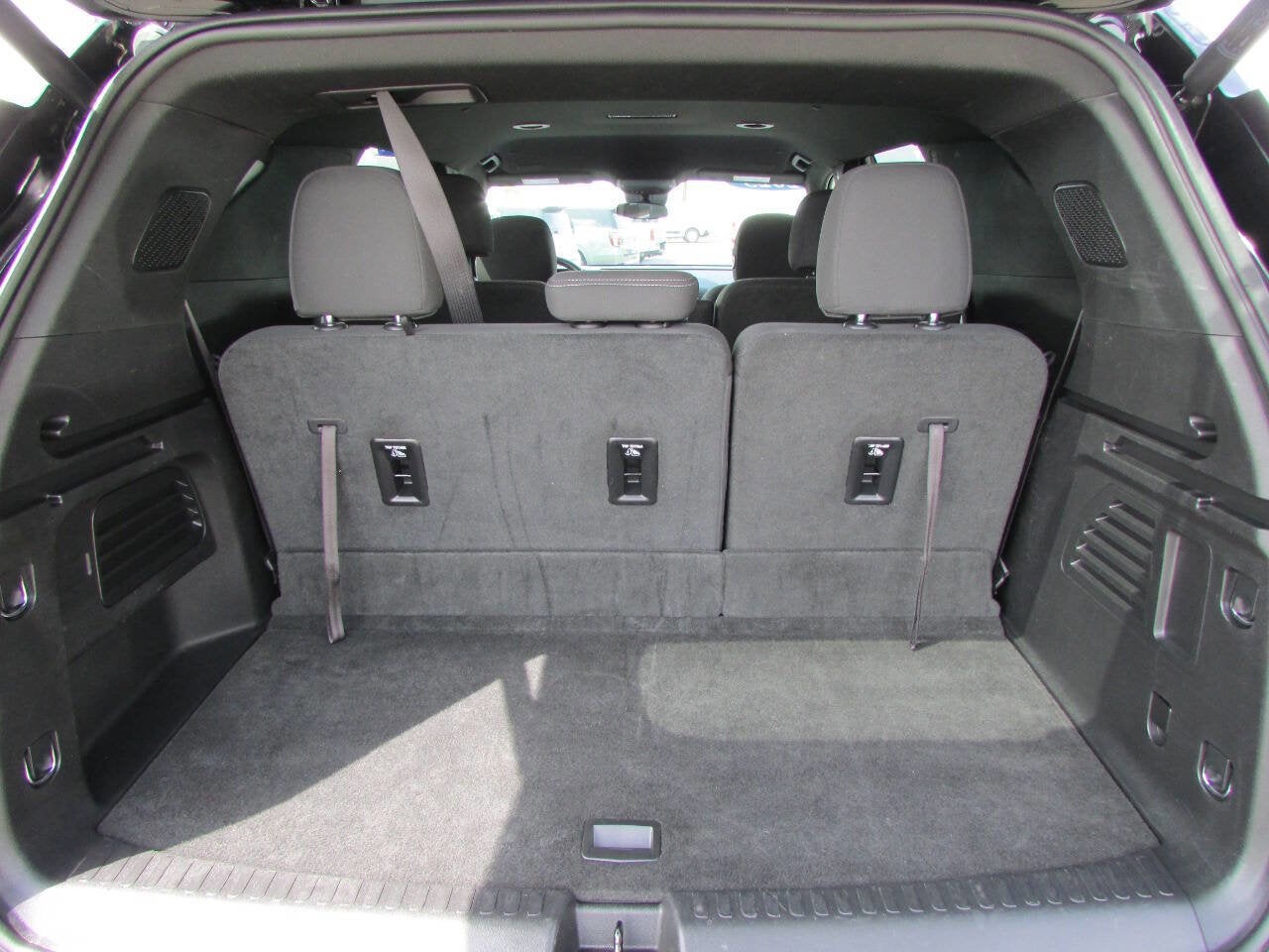 2025 Chevrolet Traverse FWD LT
