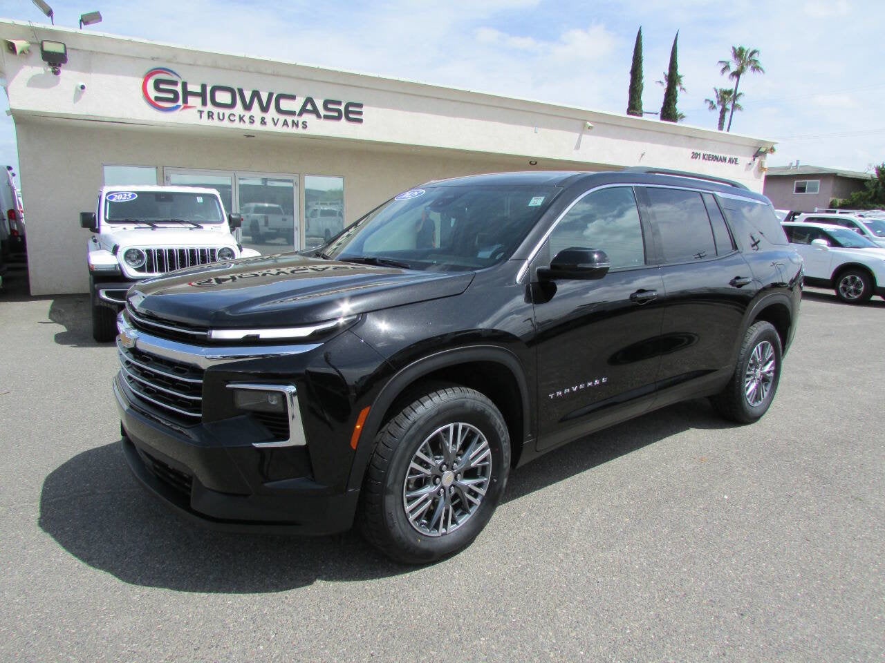 2025 Chevrolet Traverse FWD LT