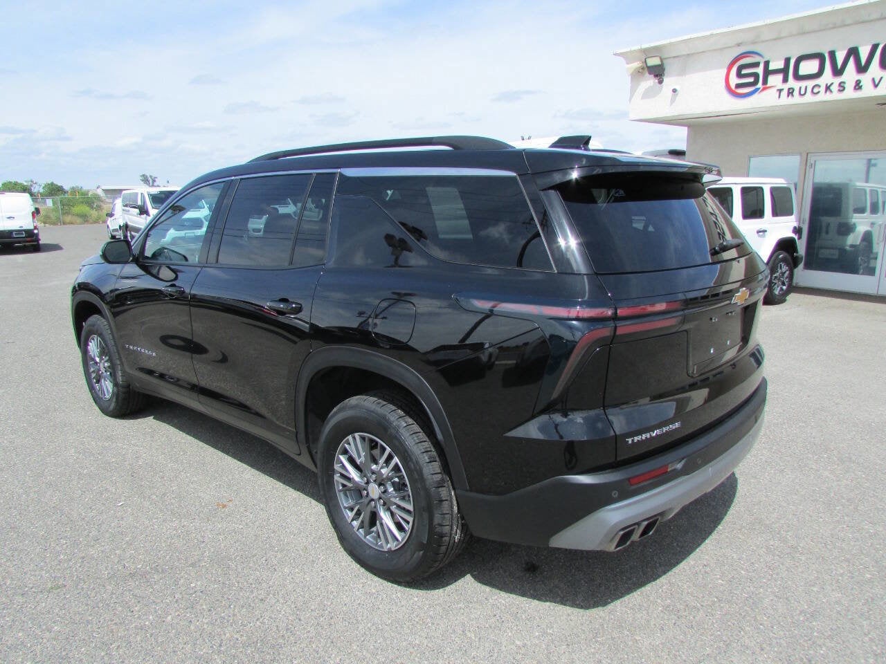 2025 Chevrolet Traverse FWD LT