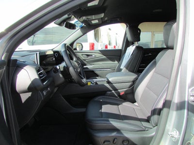 2025 Chevrolet Traverse AWD LT