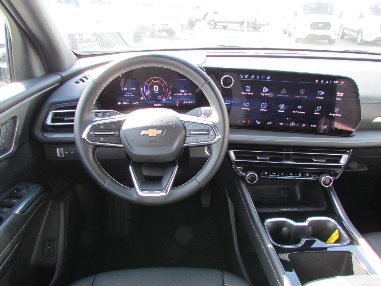 2025 Chevrolet Traverse AWD LT