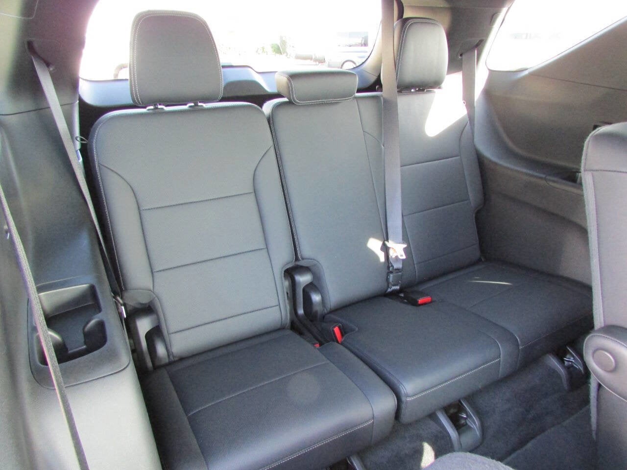 2025 Chevrolet Traverse AWD LT