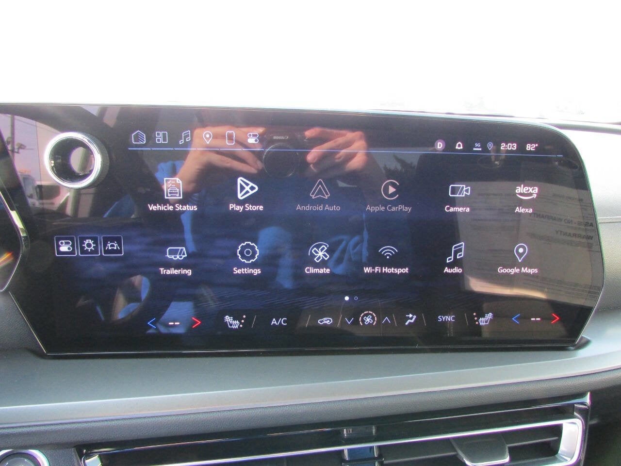 2025 Chevrolet Traverse AWD LT