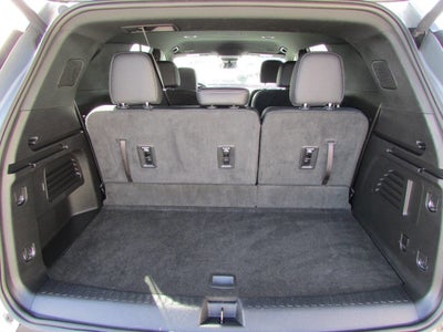 2025 Chevrolet Traverse AWD LT