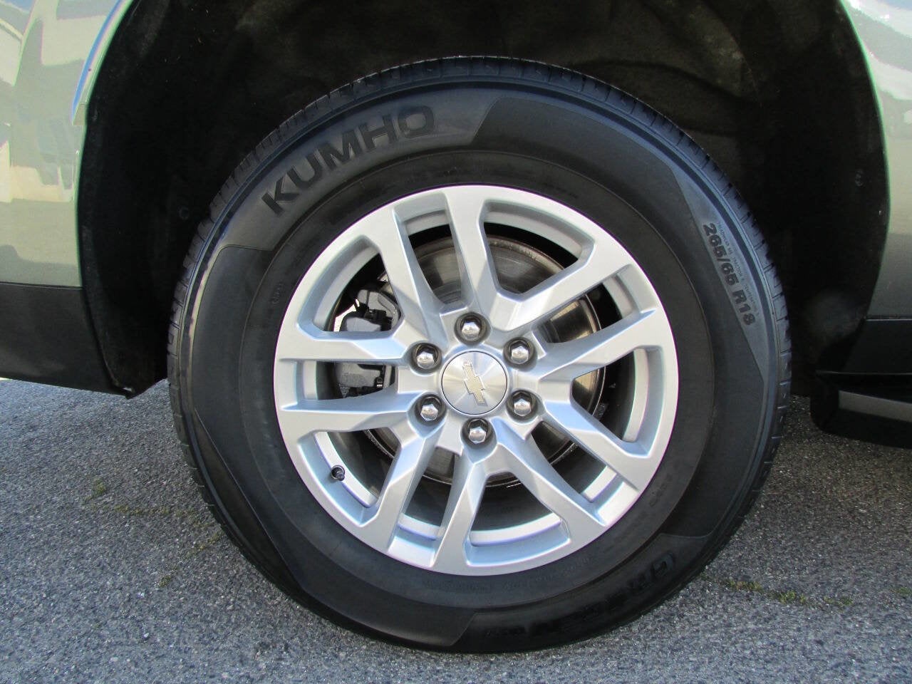 2023 Chevrolet Suburban LT