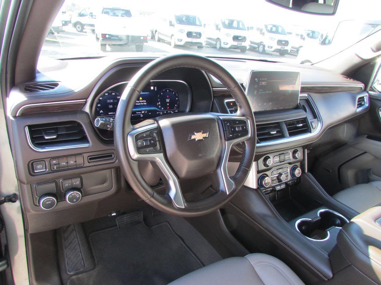 2023 Chevrolet Suburban LT