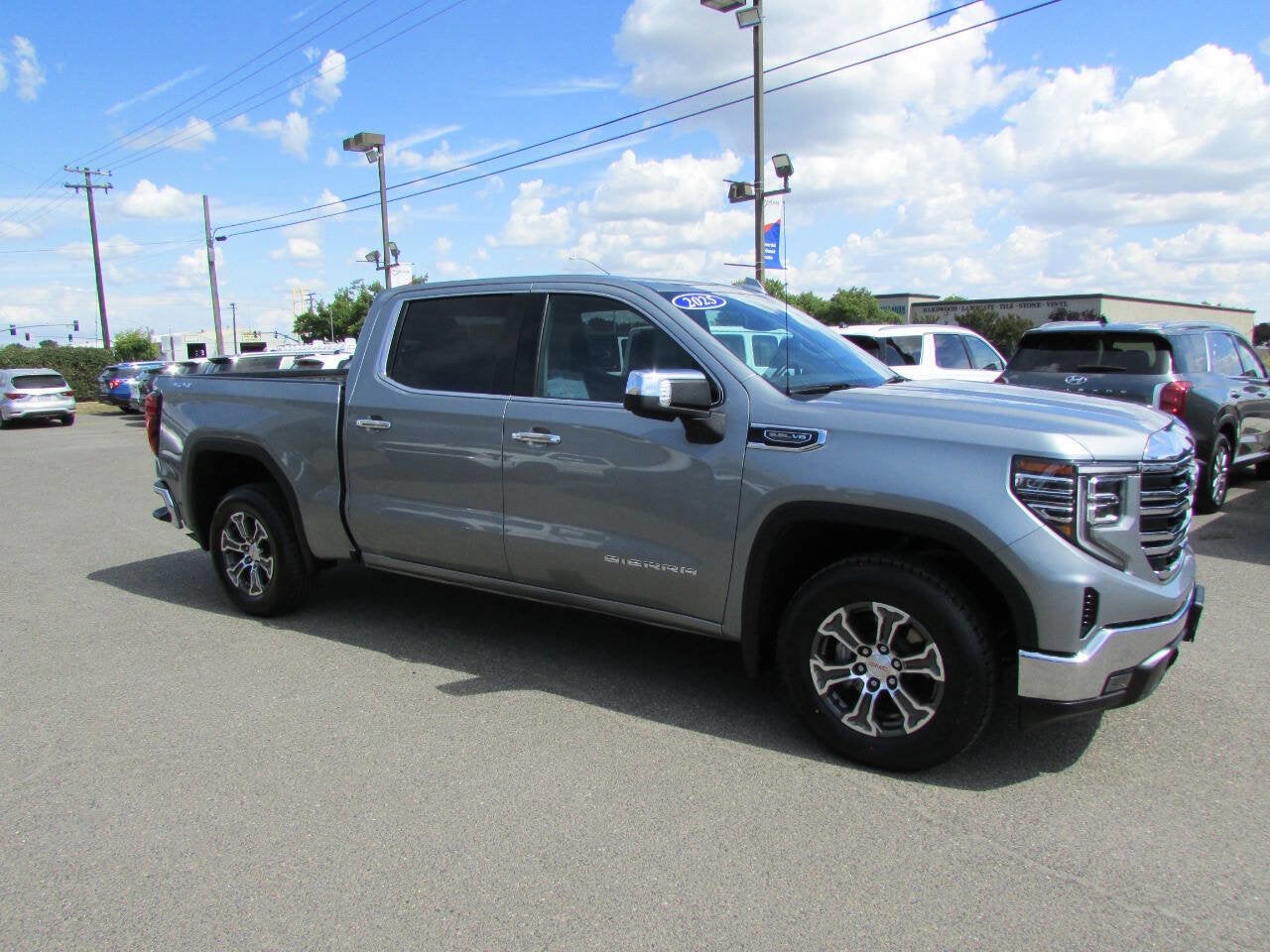 2025 GMC Sierra 1500 SLT