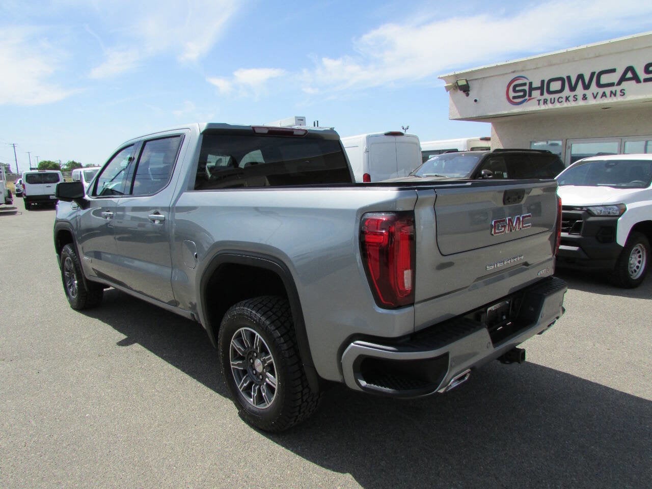 2025 GMC Sierra 1500 AT4