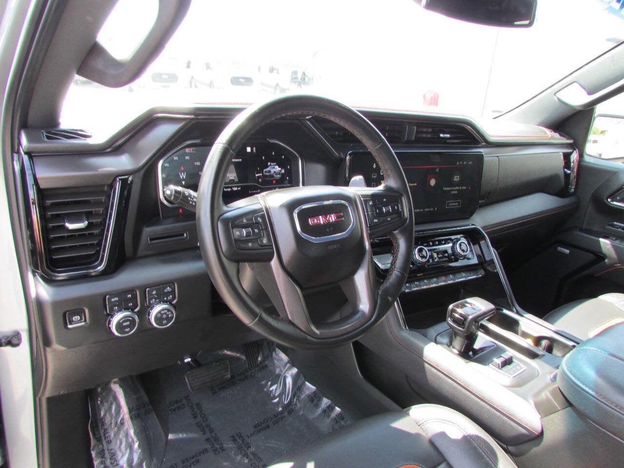 2025 GMC Sierra 1500 AT4