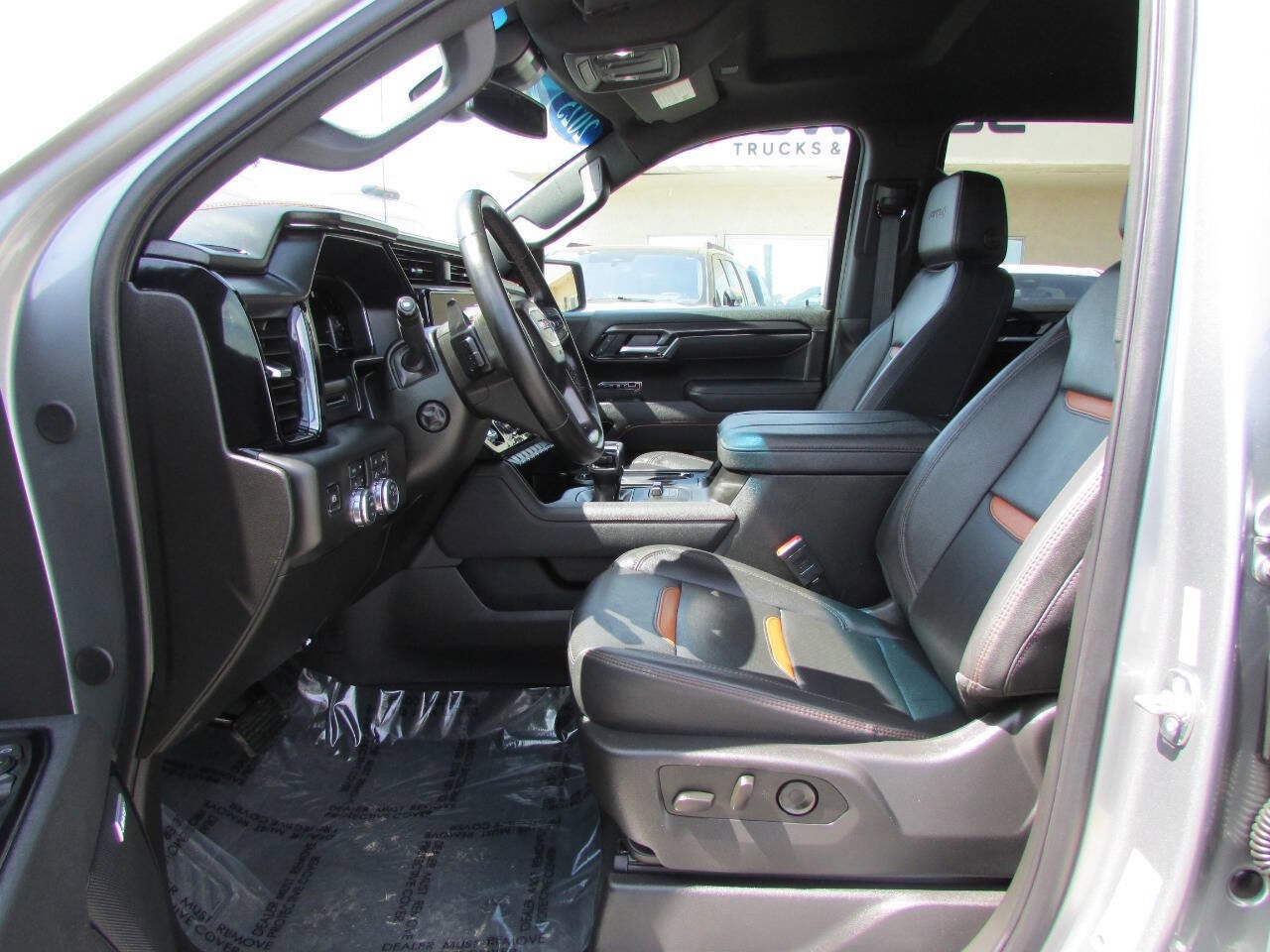 2025 GMC Sierra 1500 AT4