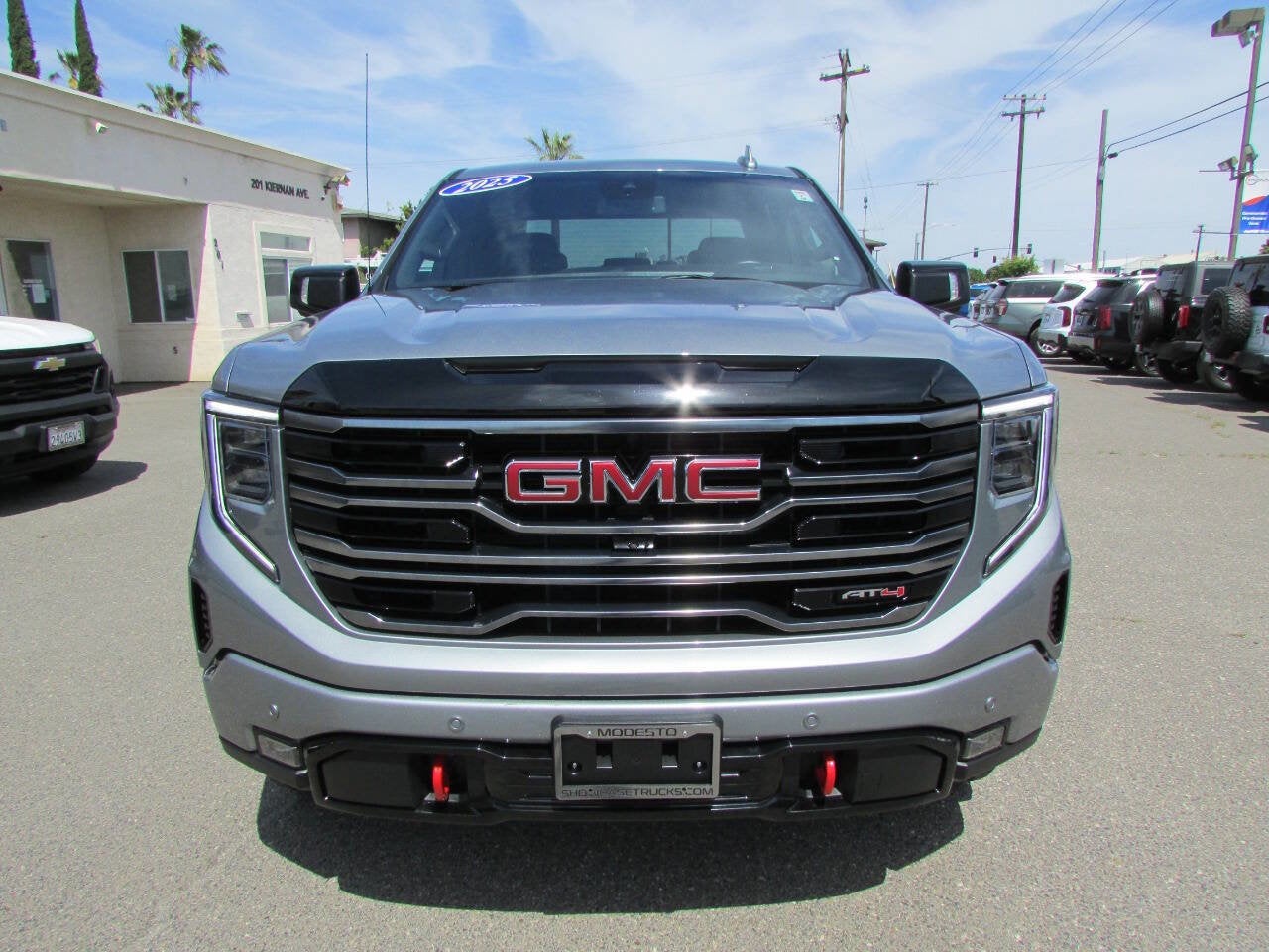 2025 GMC Sierra 1500 AT4