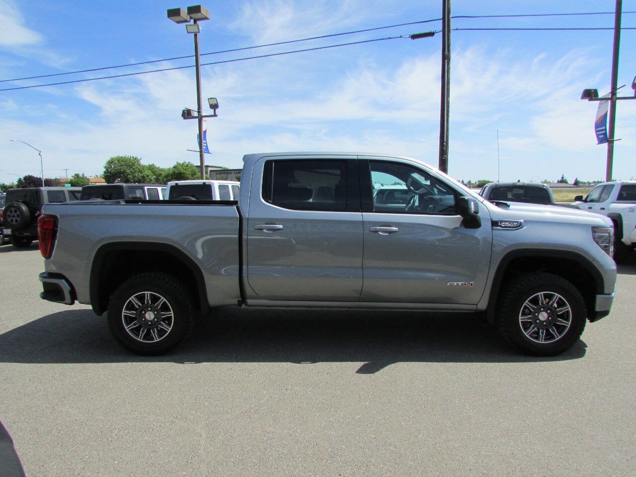 2025 GMC Sierra 1500 AT4