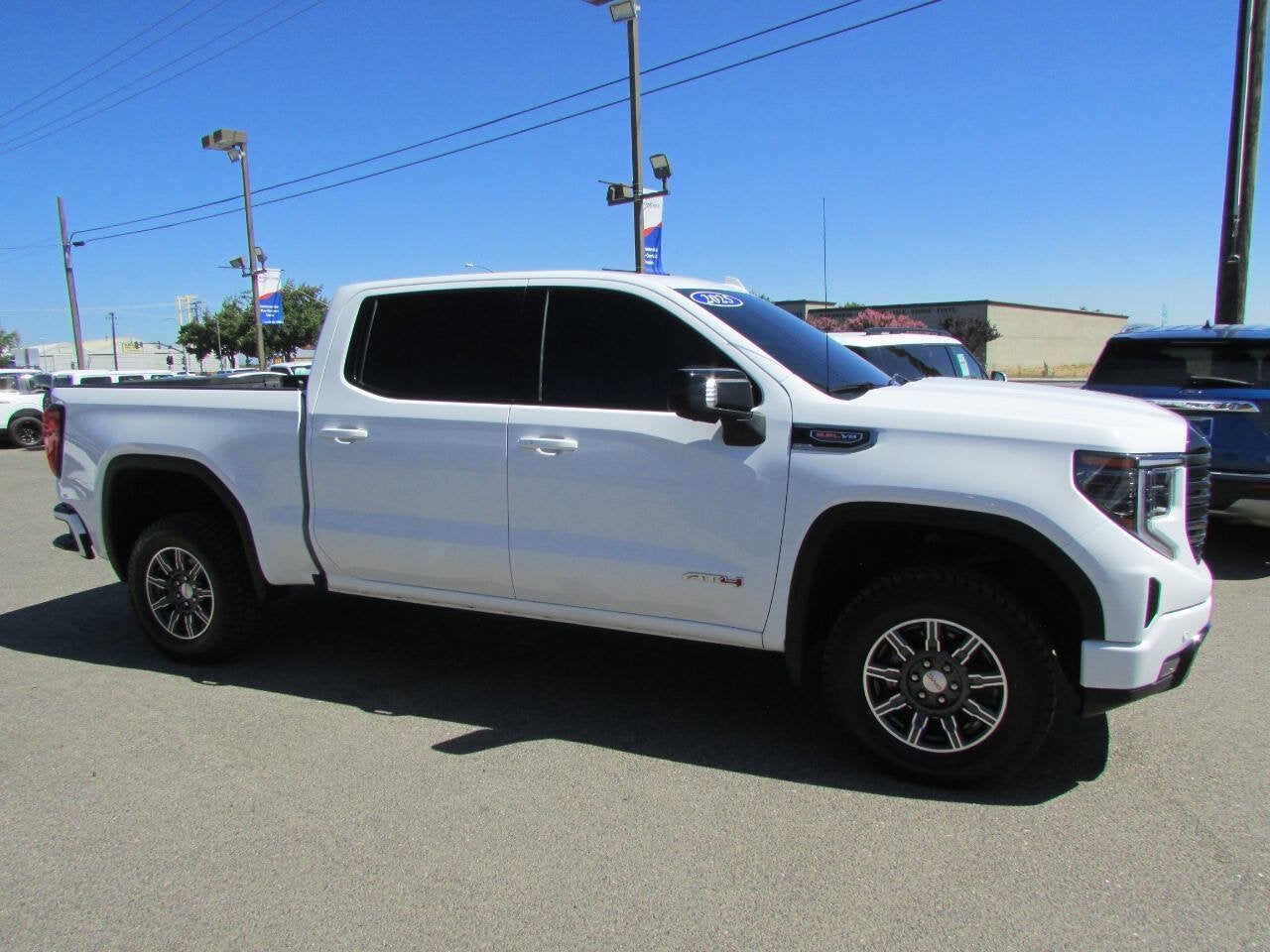 2025 GMC Sierra 1500 AT4