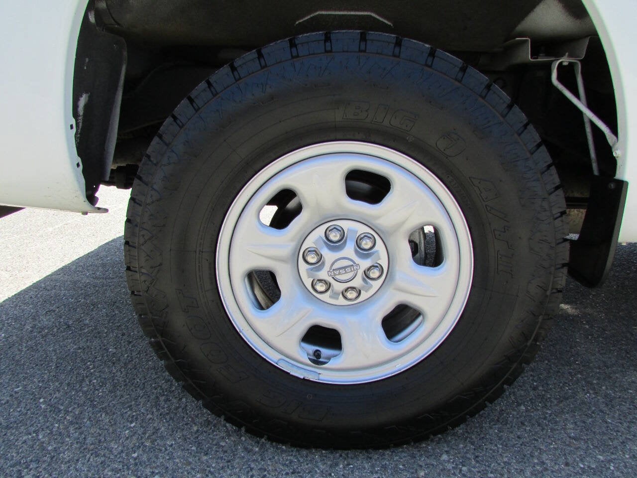 2023 Nissan Frontier S