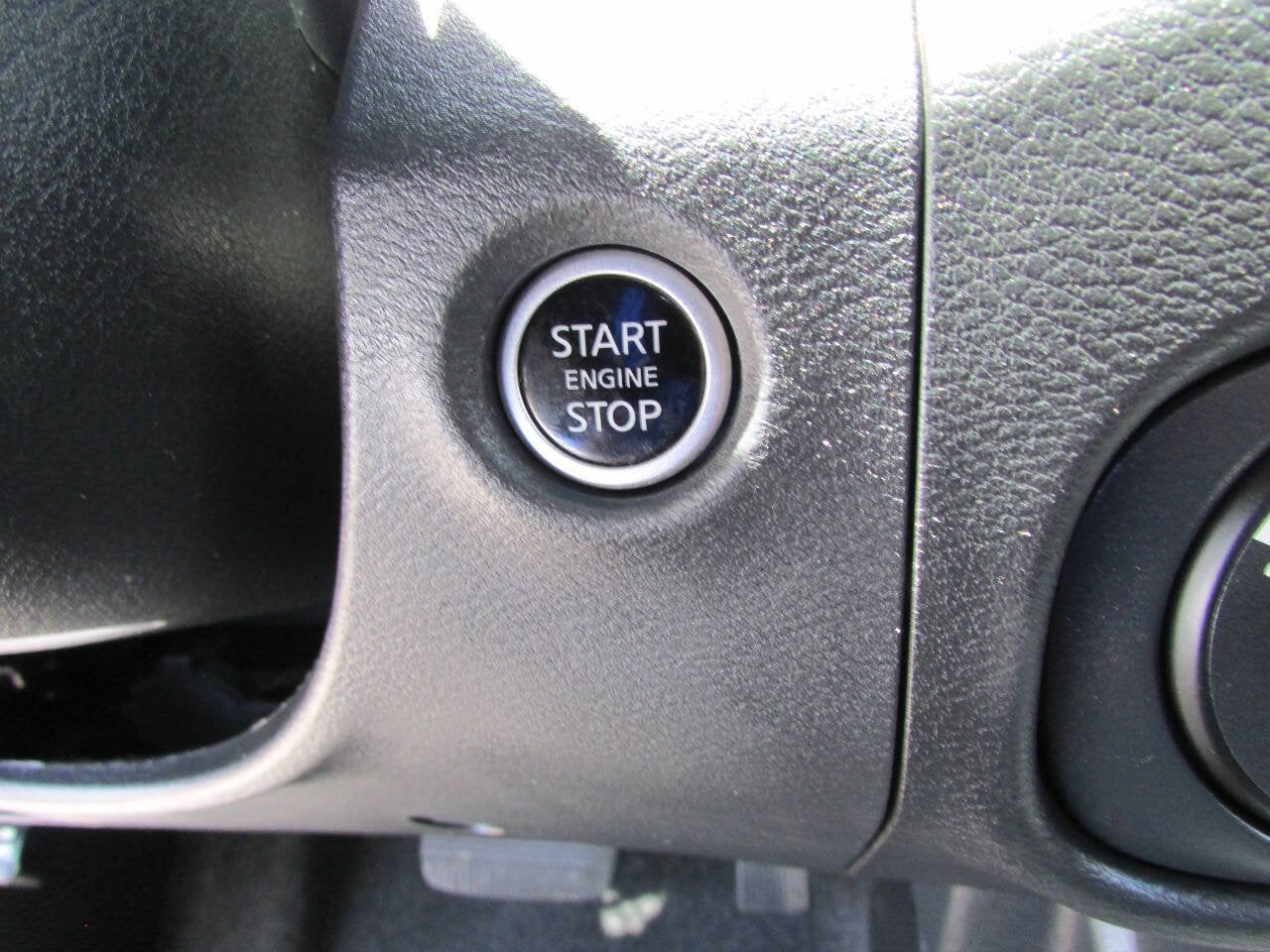 2023 Nissan Frontier S