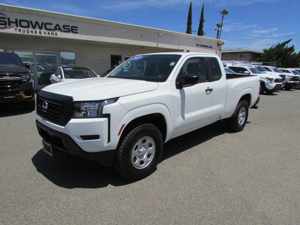 2023 Nissan Frontier S