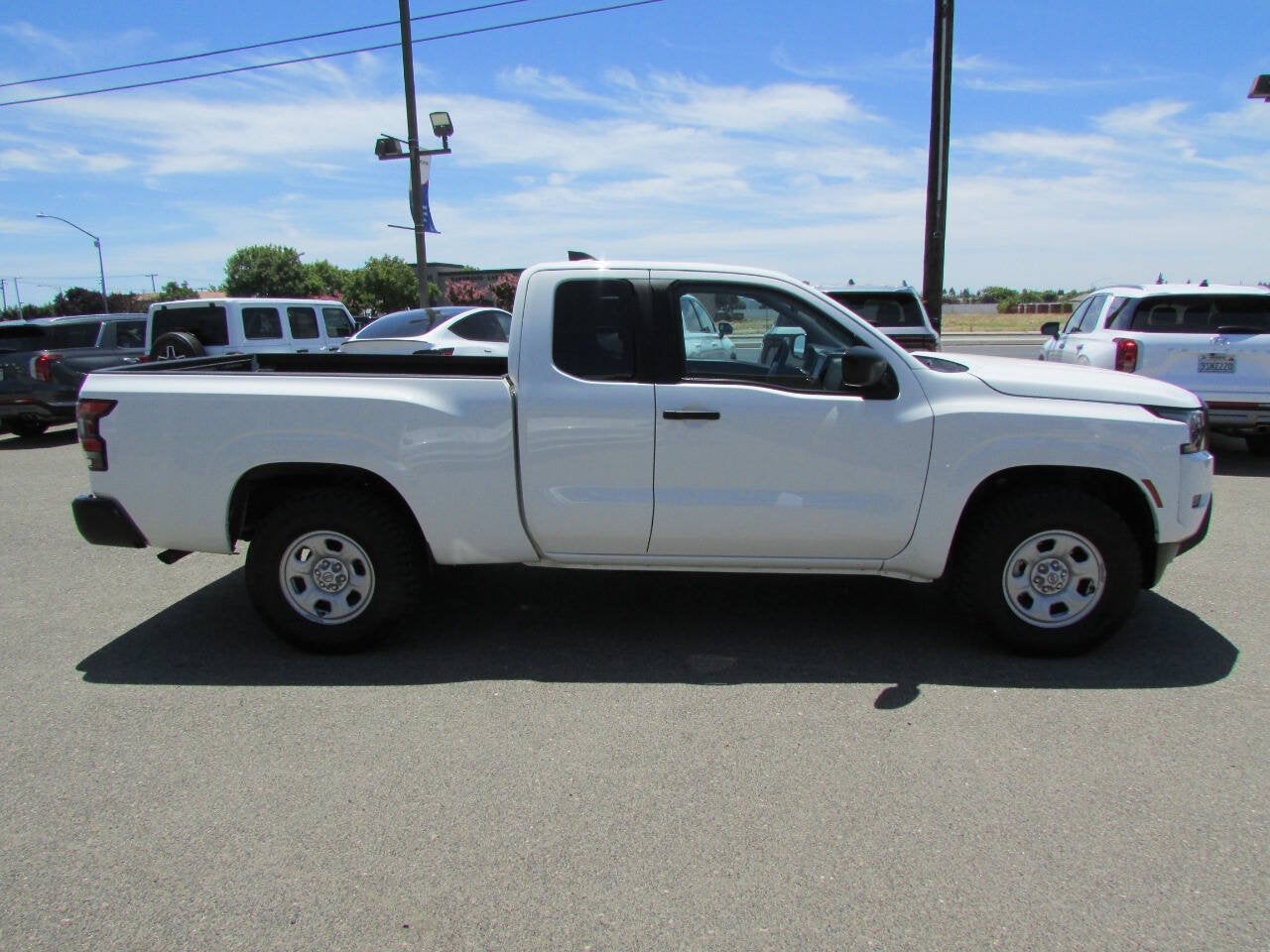 2023 Nissan Frontier S