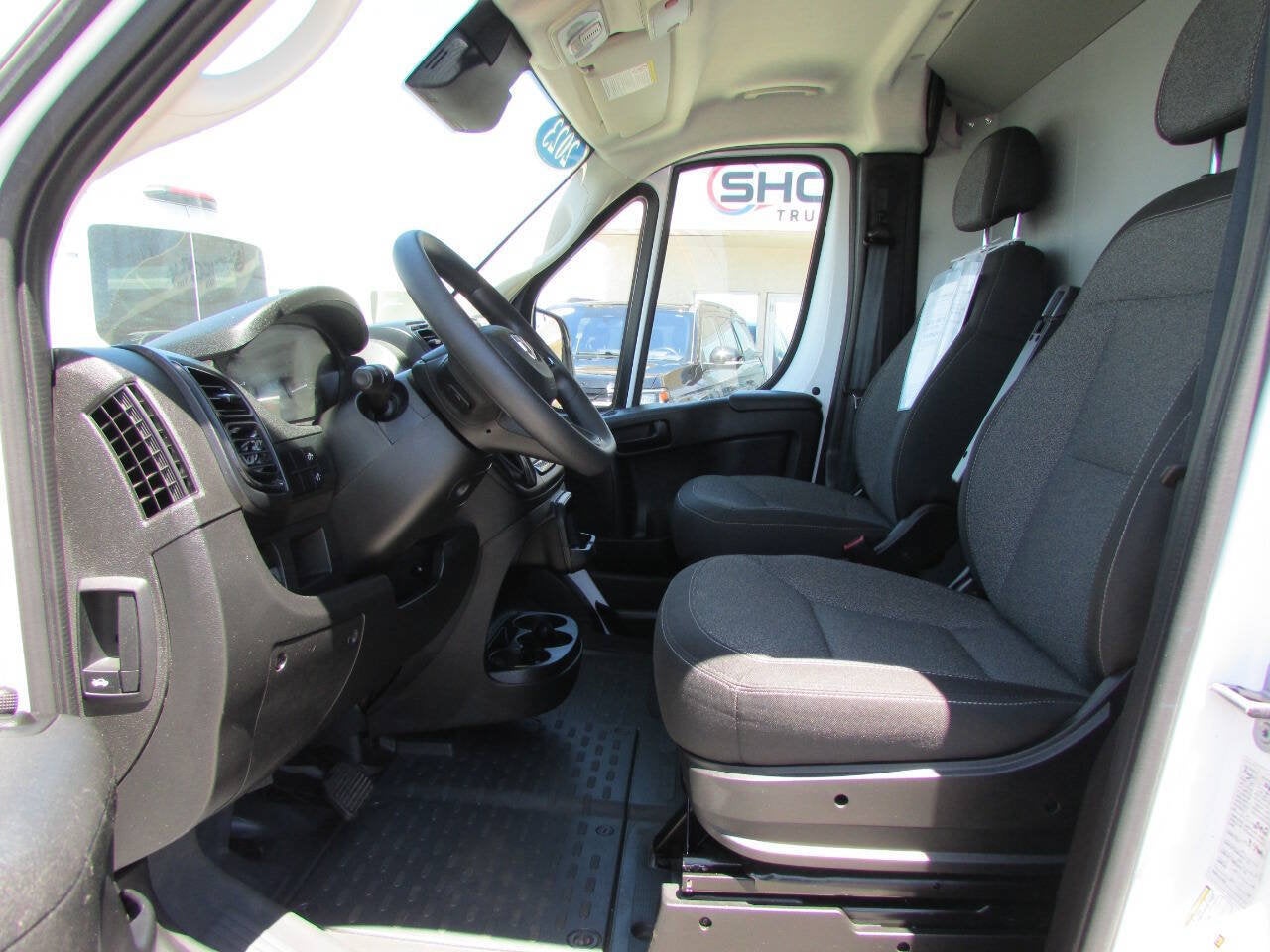 2023 RAM ProMaster Cargo Van 1500 136 WB 3dr High Roof Cargo Van