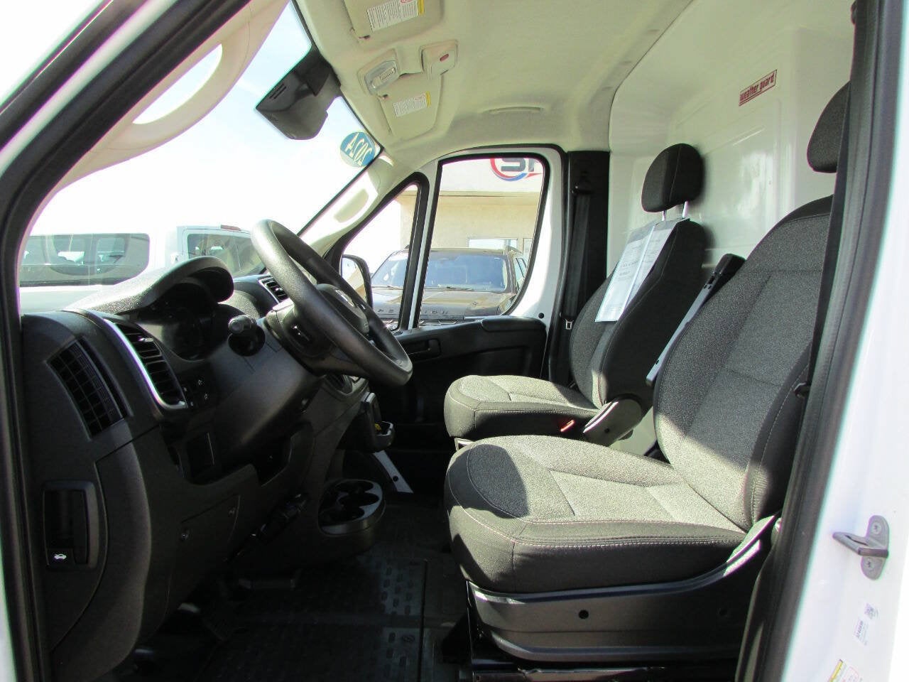 2024 RAM ProMaster Cargo Van SLT