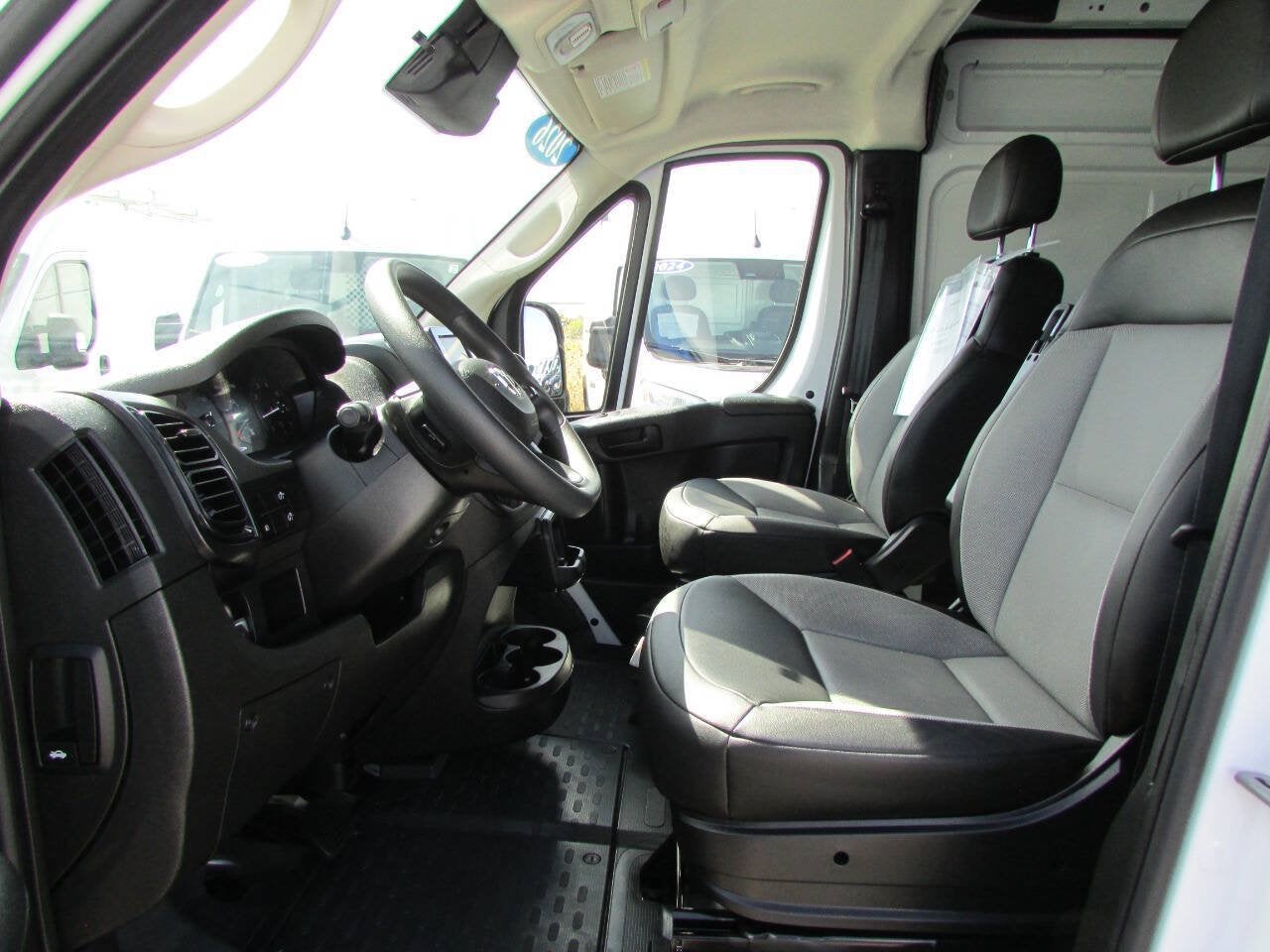 2026 RAM ProMaster Cargo Van Tradesman