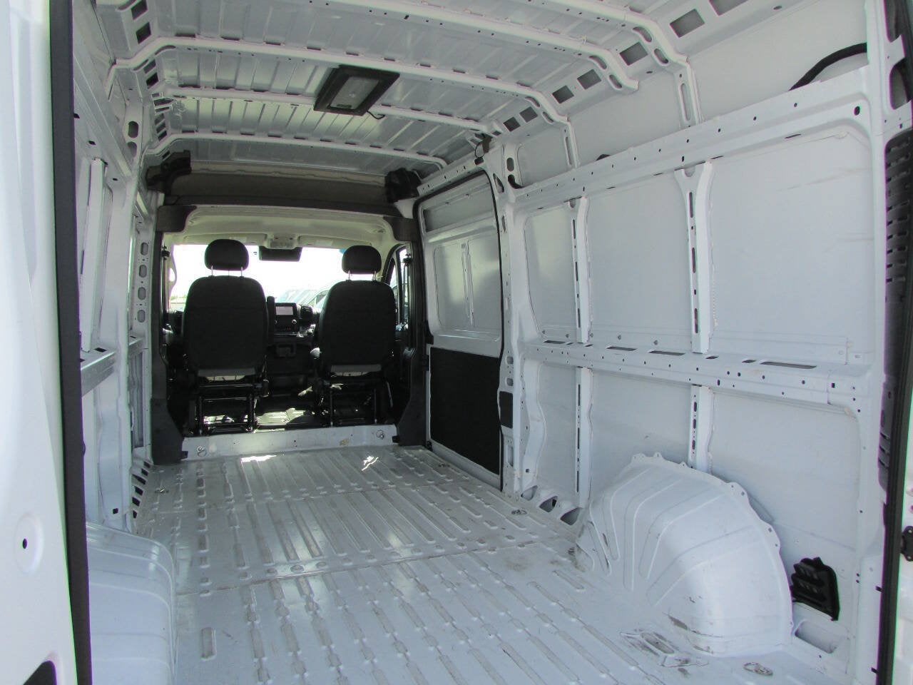 2026 RAM ProMaster Cargo Van Tradesman