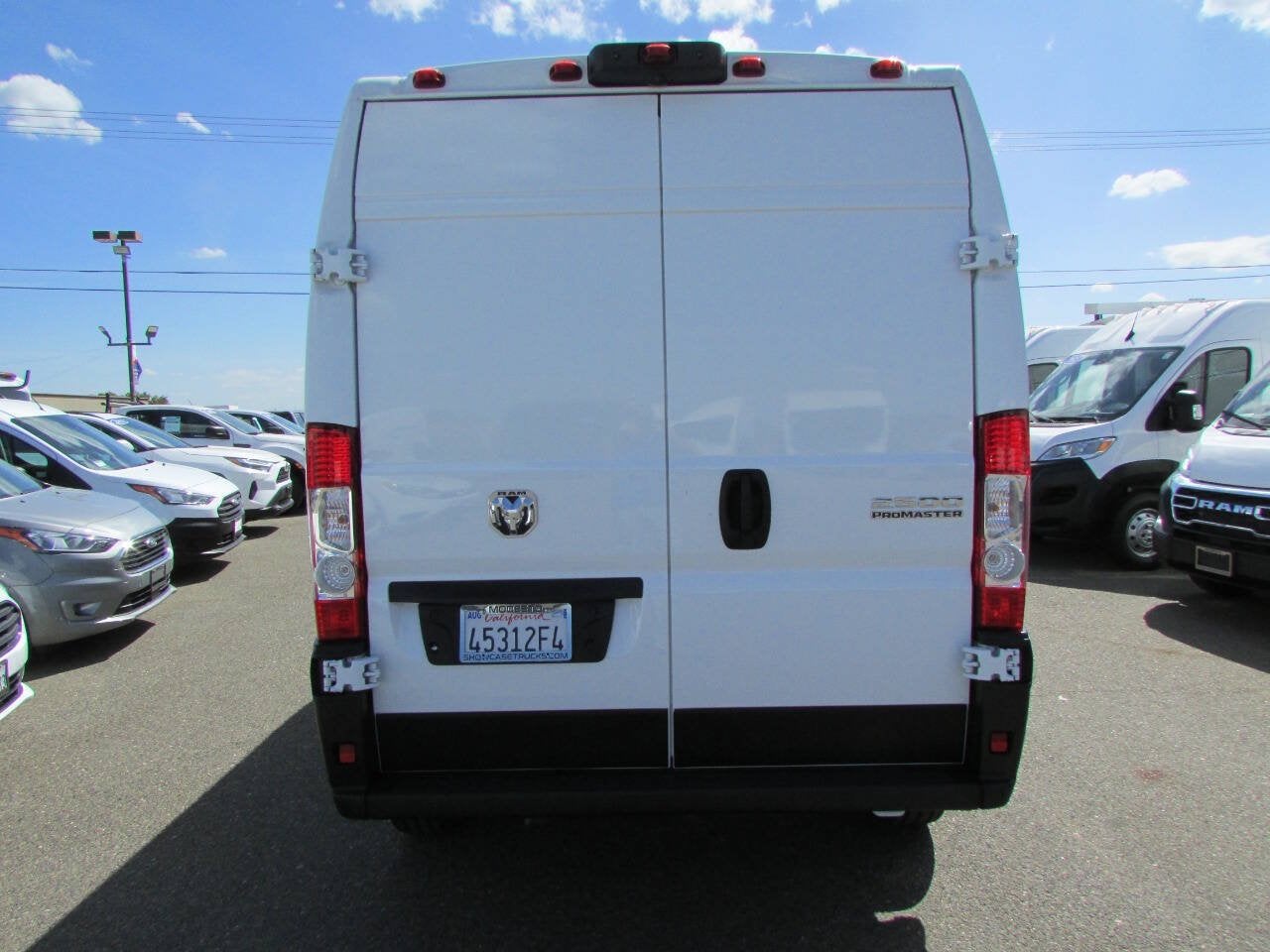 2026 RAM ProMaster Cargo Van Tradesman