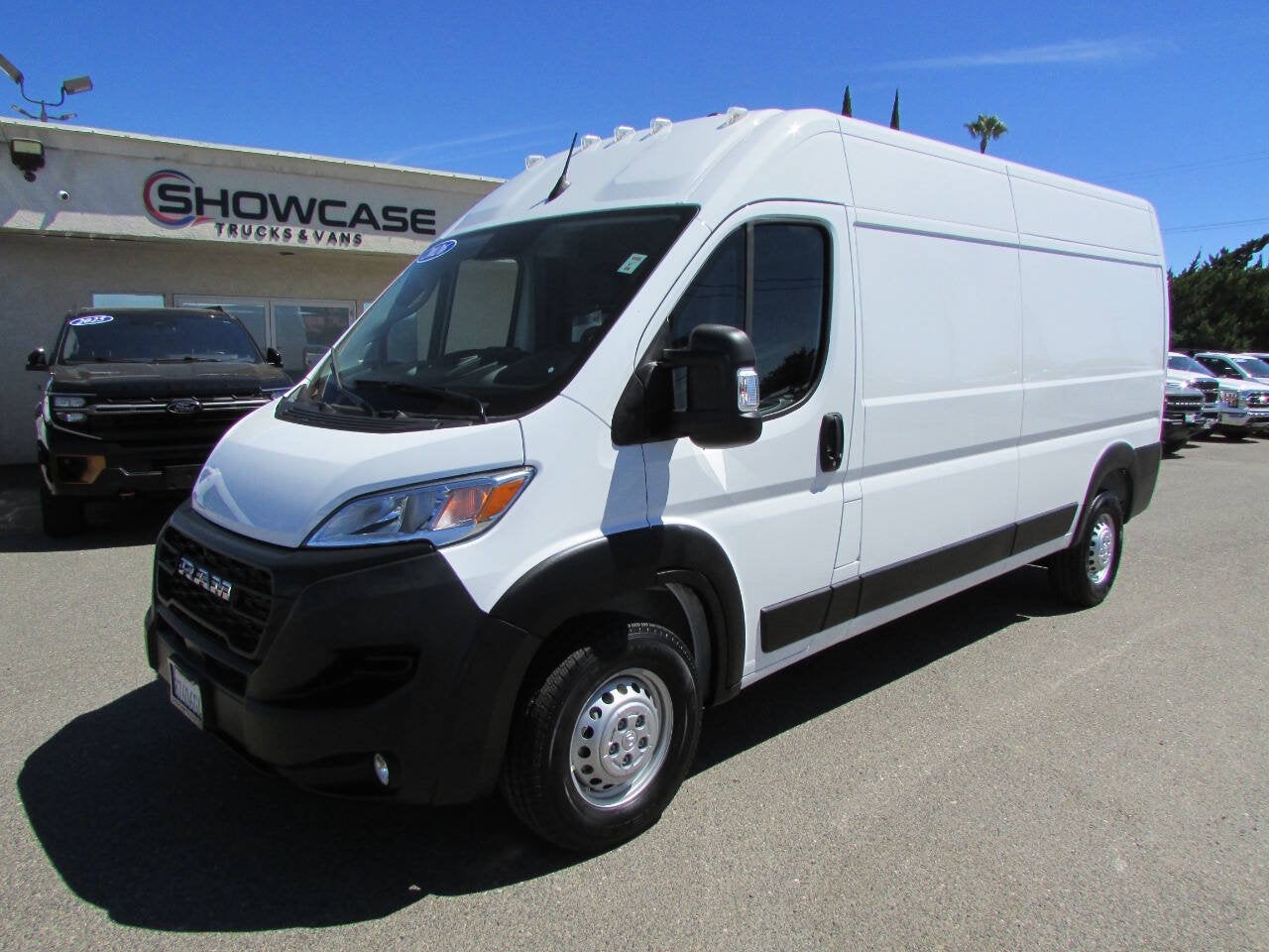 2026 RAM ProMaster Cargo Van Tradesman