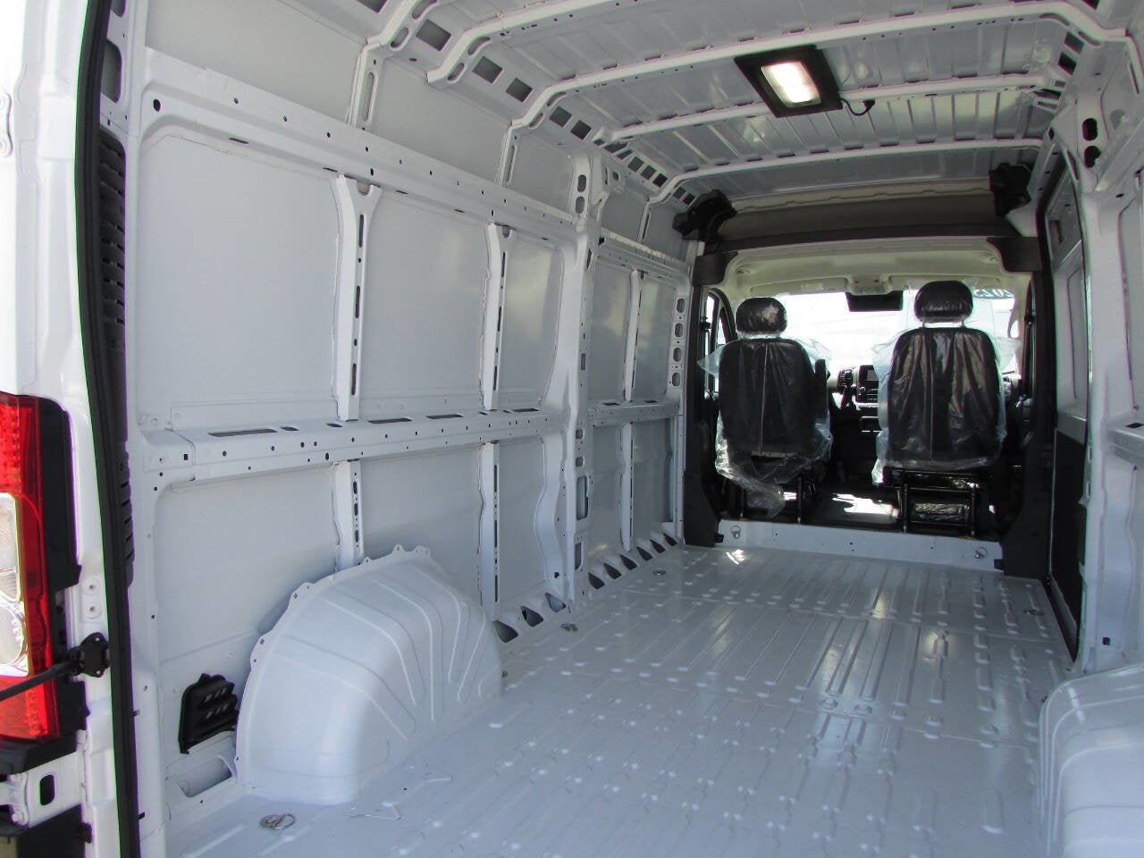 2025 RAM ProMaster Cargo Van Tradesman