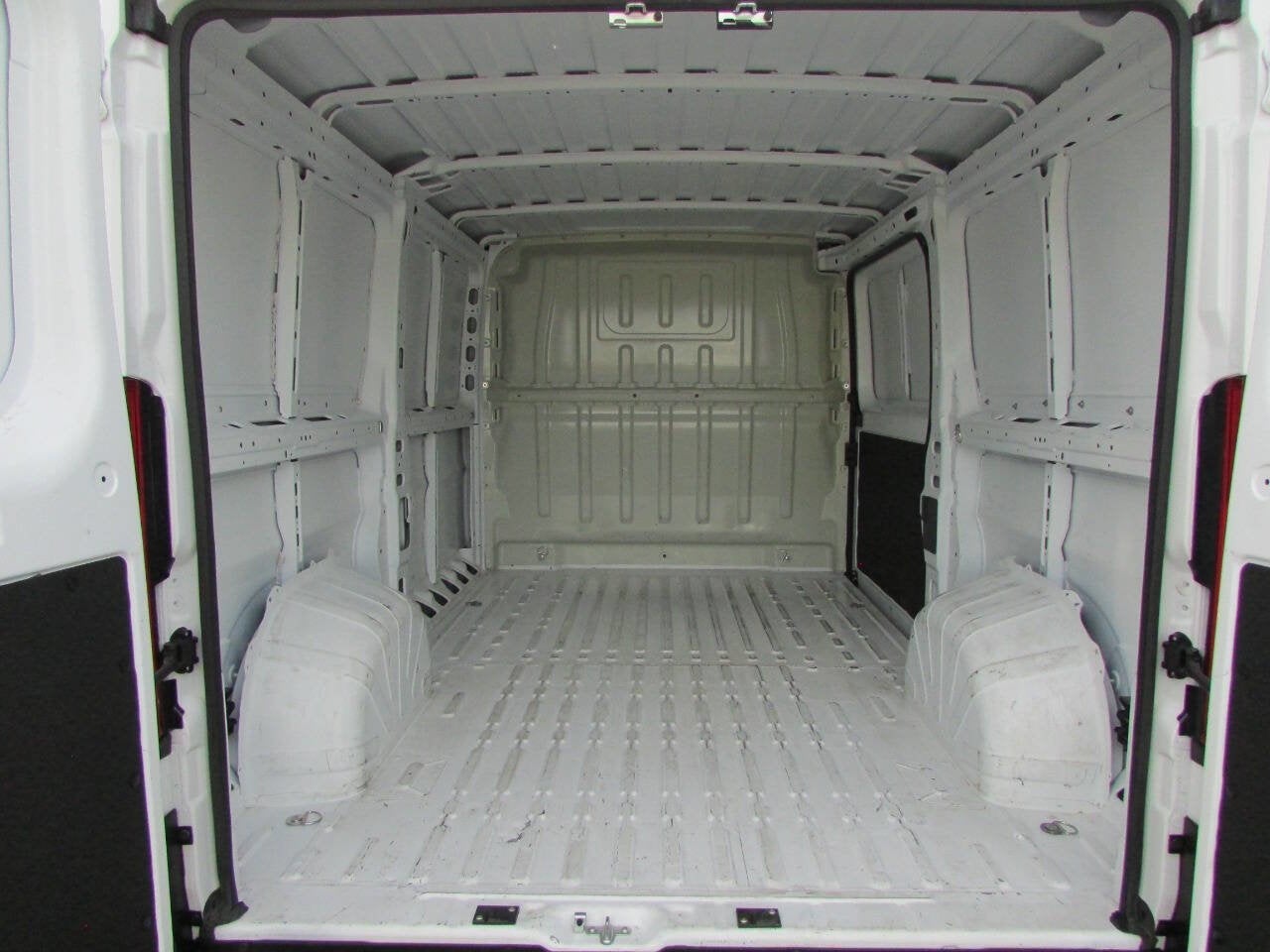 2023 RAM ProMaster Cargo Van 2500 136 WB 3dr Low Roof Cargo Van