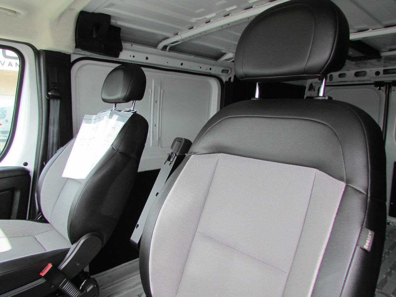 2025 RAM ProMaster Cargo Van Tradesman