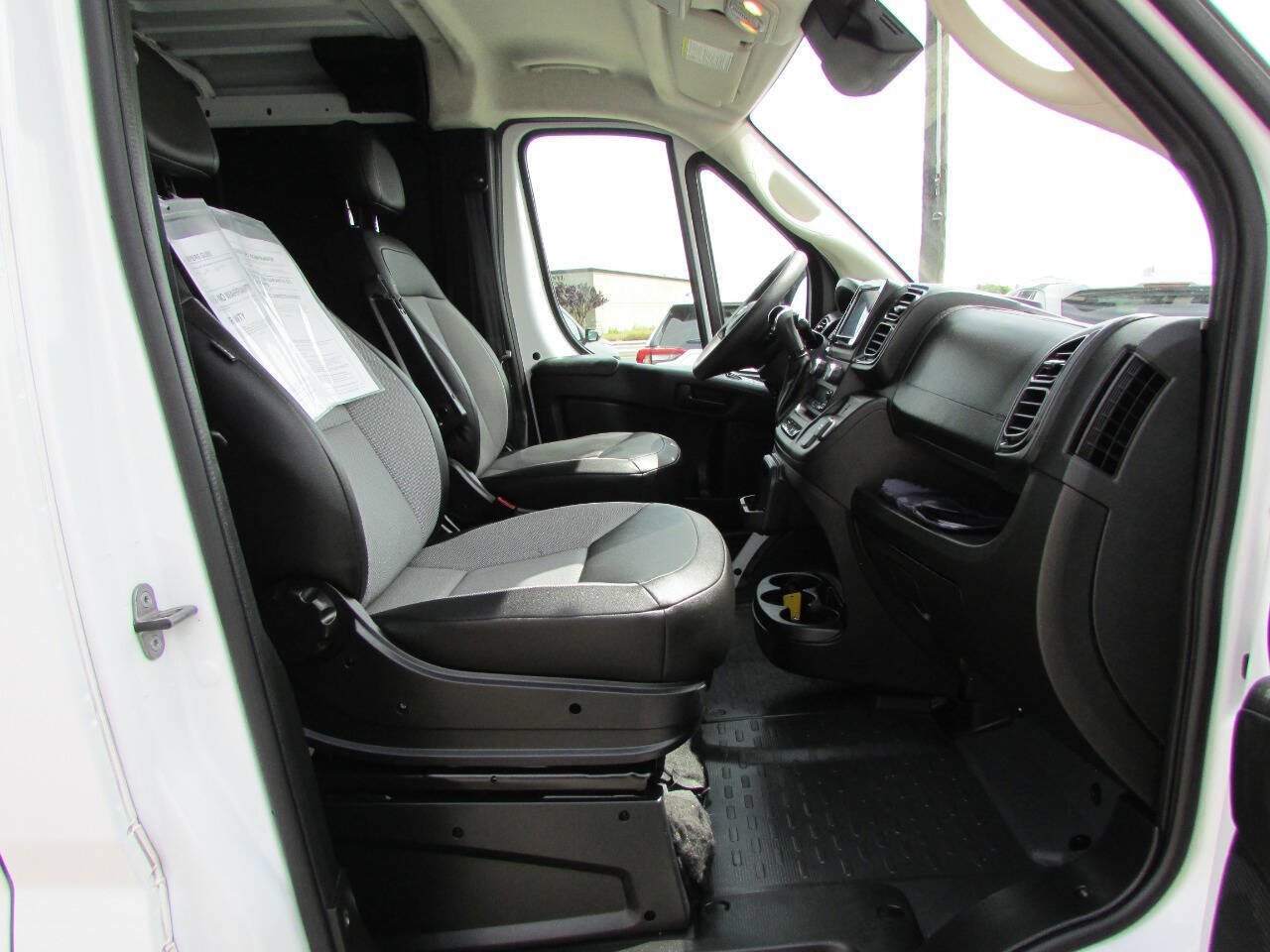 2025 RAM ProMaster Cargo Van Tradesman