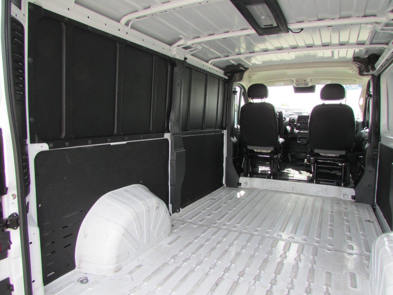 2025 RAM ProMaster Cargo Van Tradesman