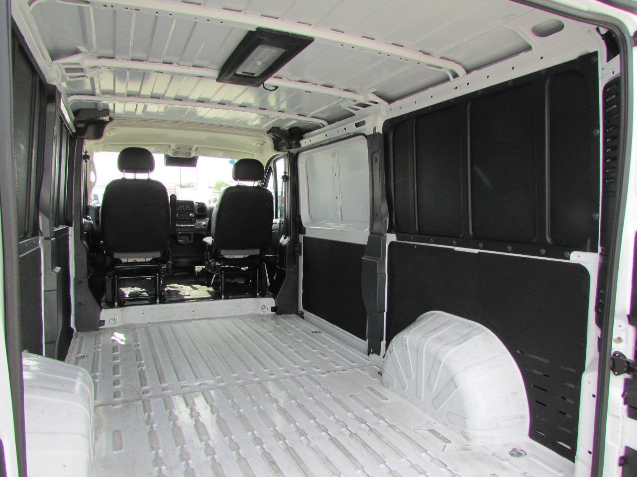2025 RAM ProMaster Cargo Van Tradesman
