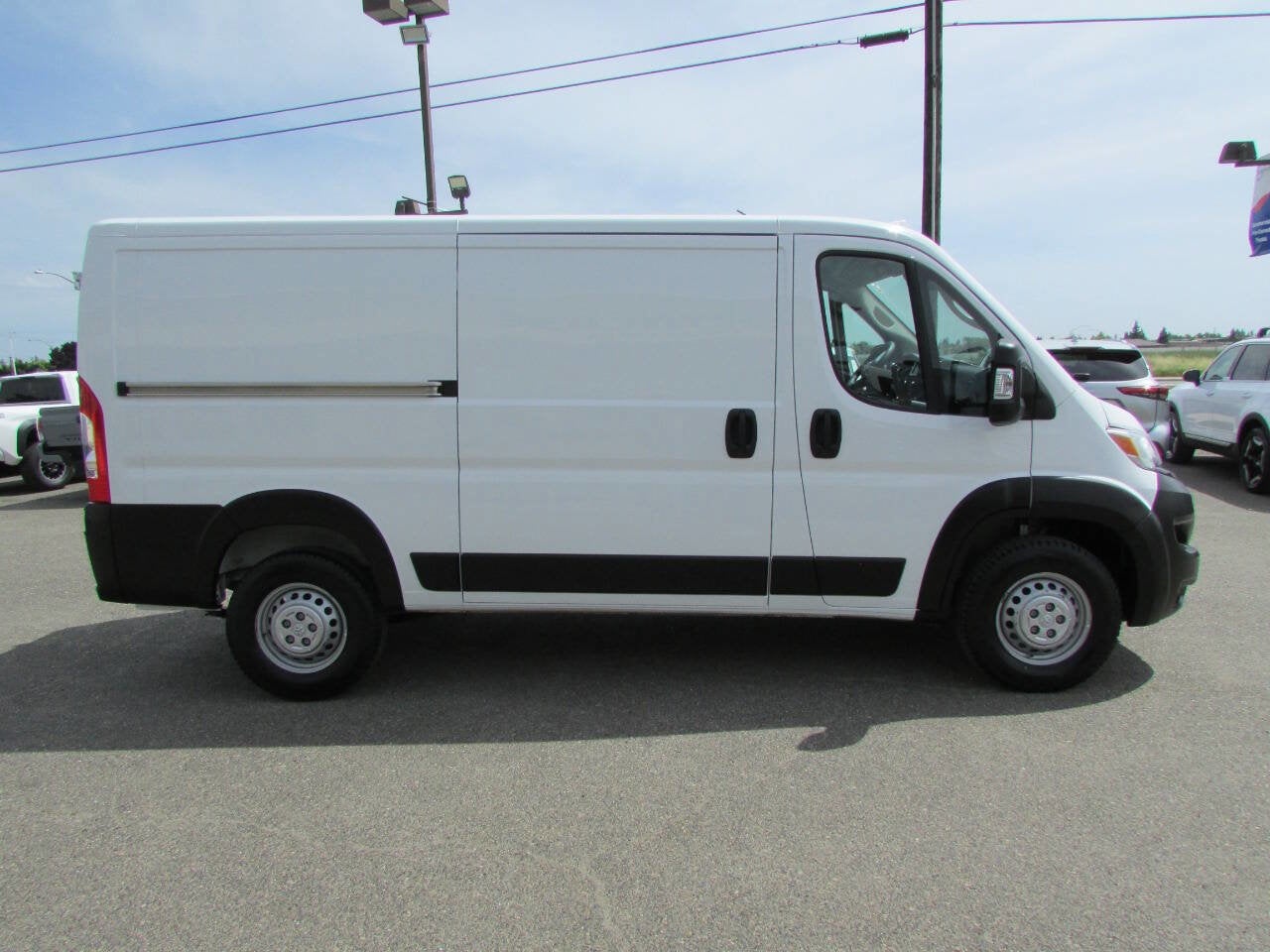 2025 RAM ProMaster Cargo Van Tradesman