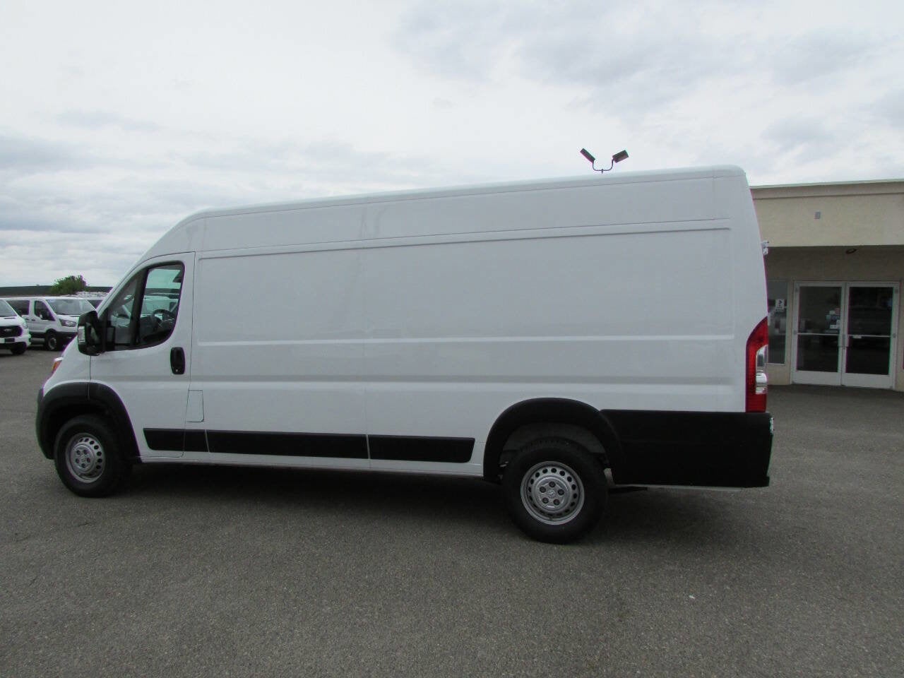 2025 RAM ProMaster Cargo Van Tradesman