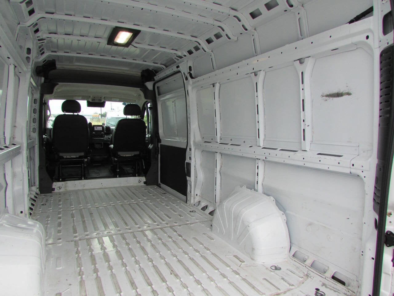 2025 RAM ProMaster Cargo Van Tradesman
