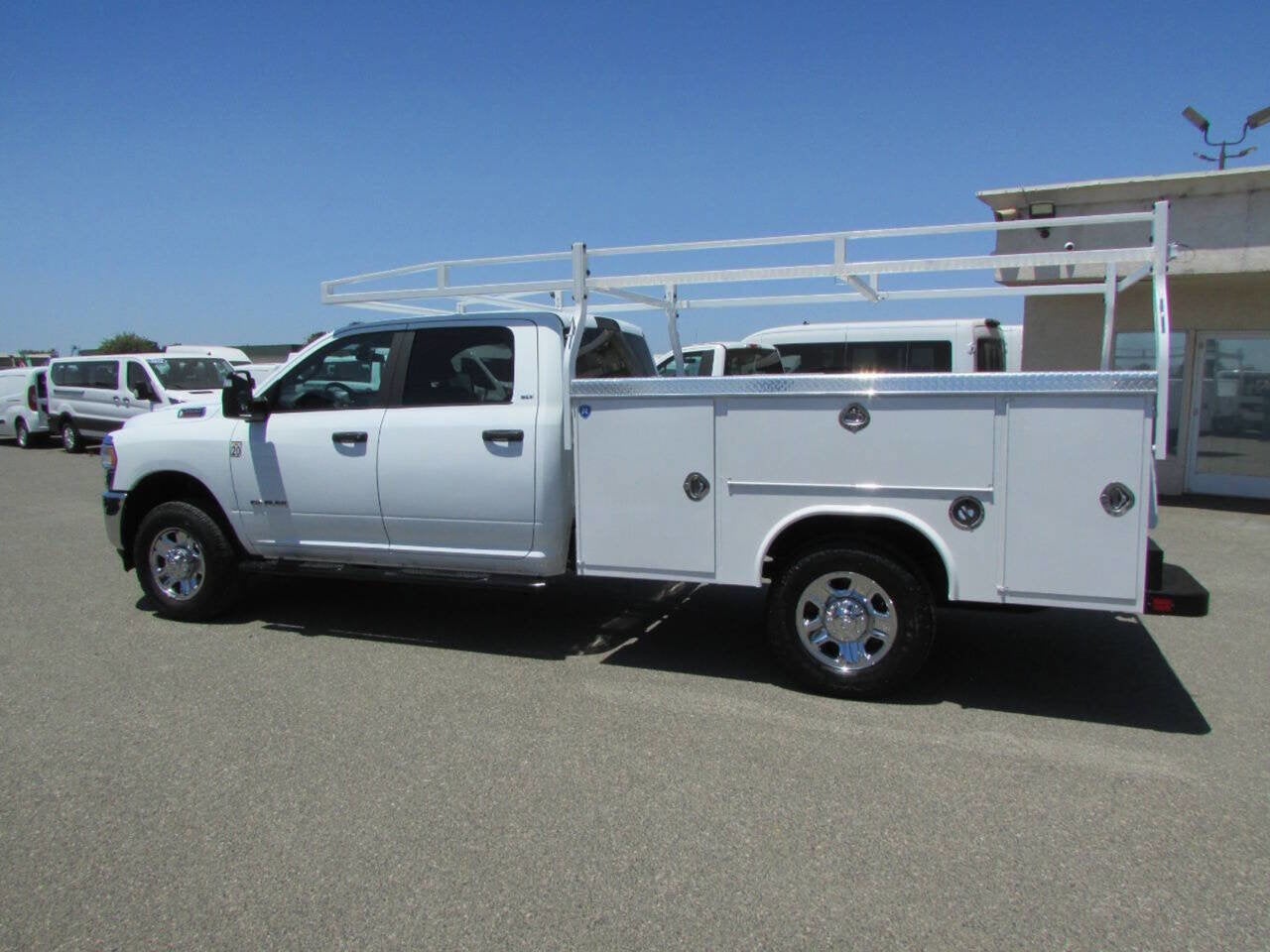 2024 RAM 3500 Chassis Cab SLT