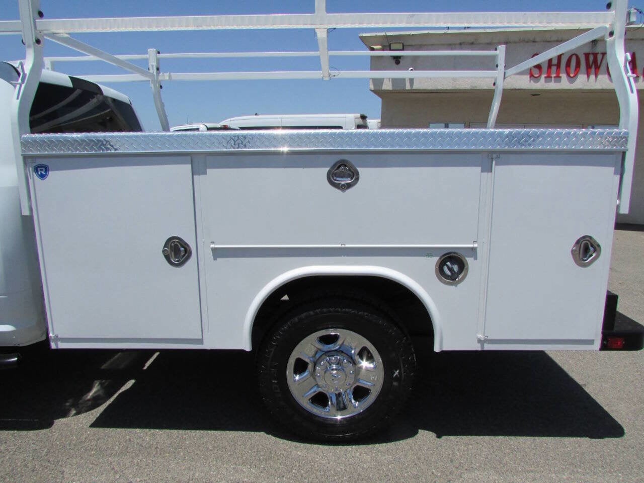 2024 RAM 3500 Chassis Cab SLT