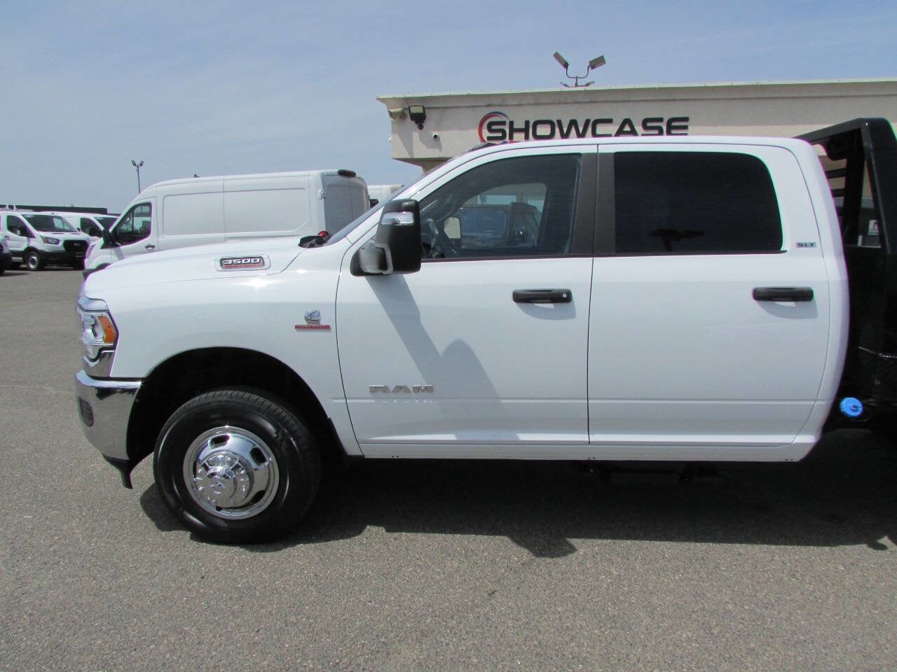 2024 RAM 3500 Chassis Cab SLT