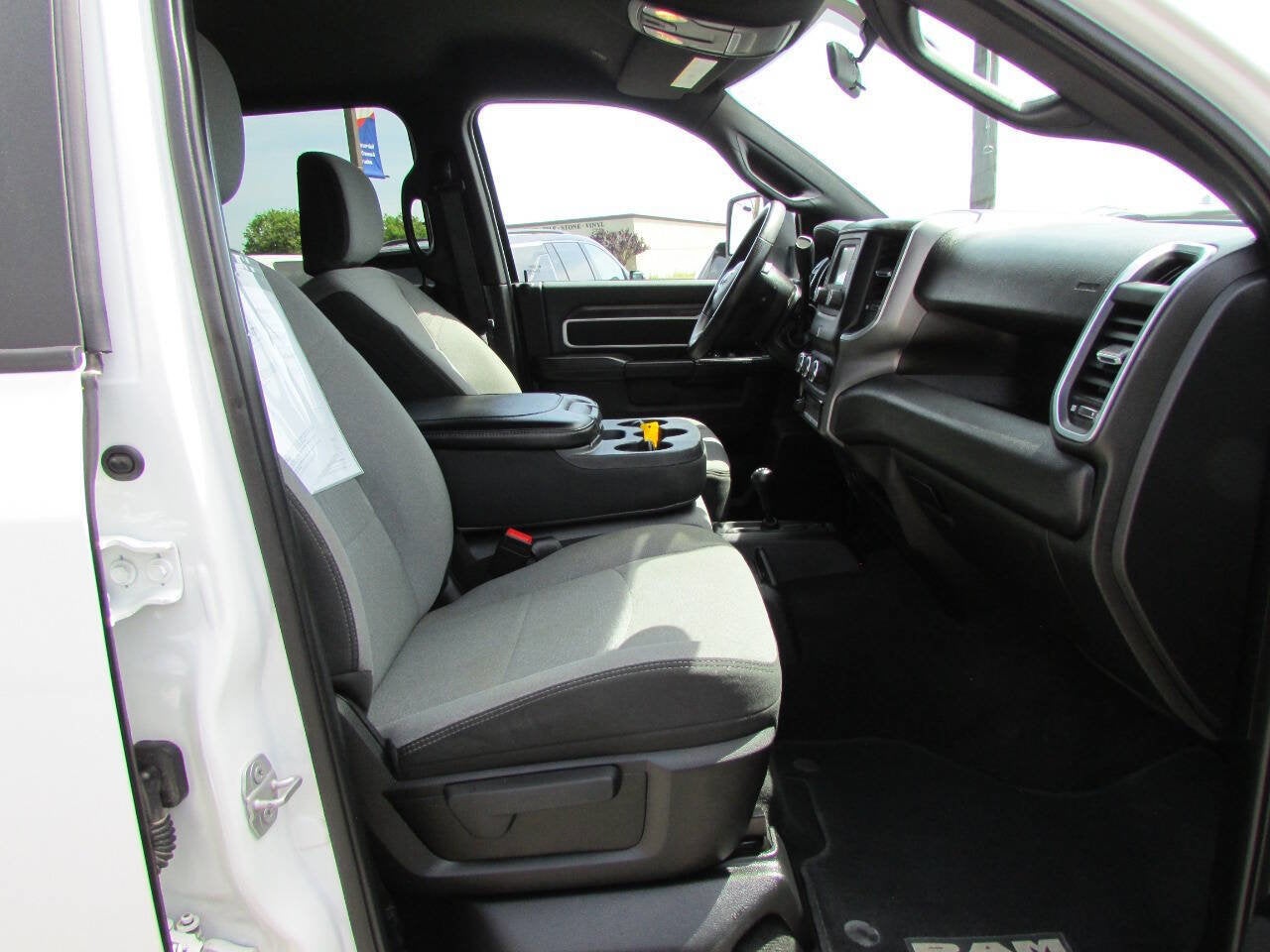 2024 RAM 3500 Chassis Cab SLT