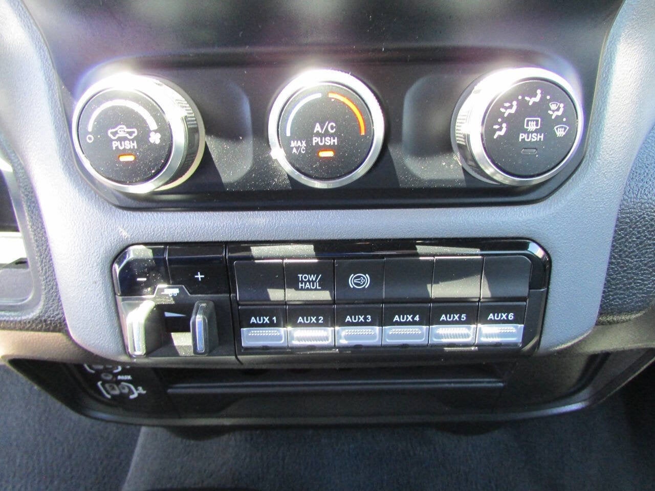 2024 RAM 3500 Chassis Cab SLT