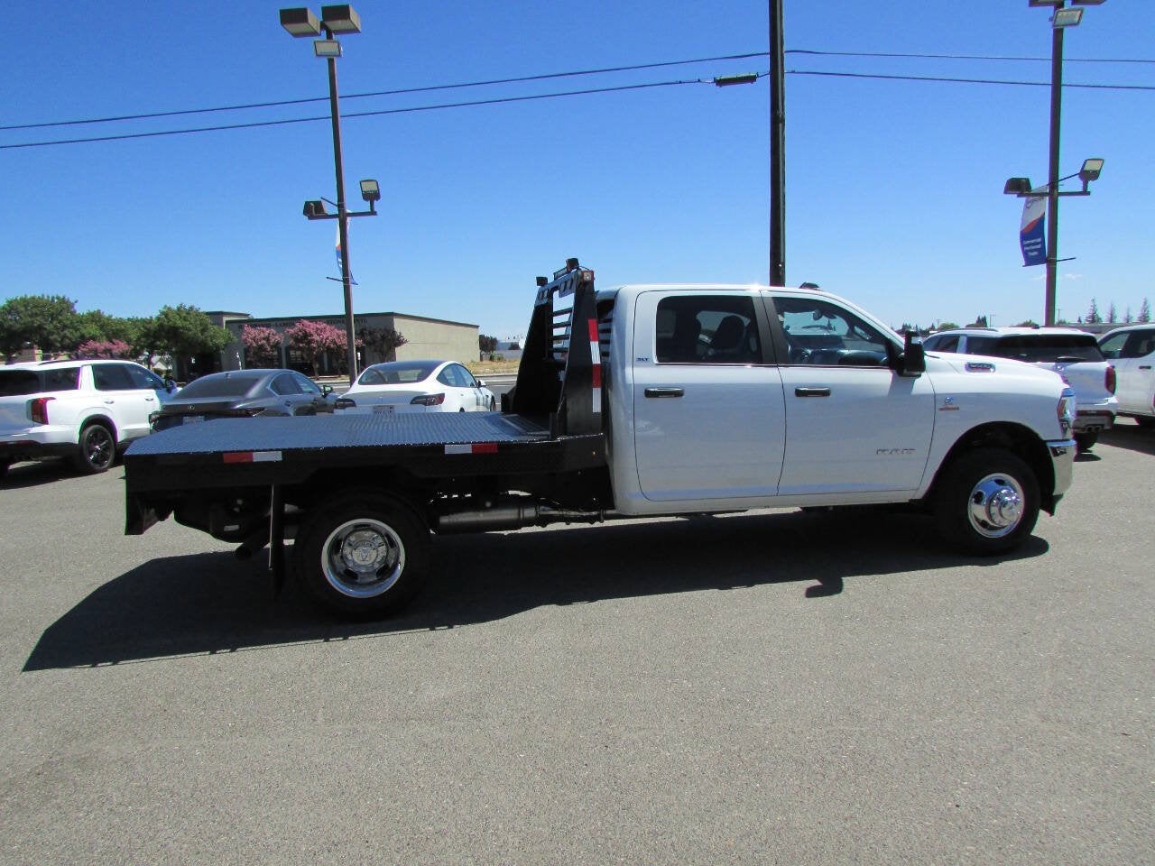 2024 RAM 3500 Chassis Cab SLT
