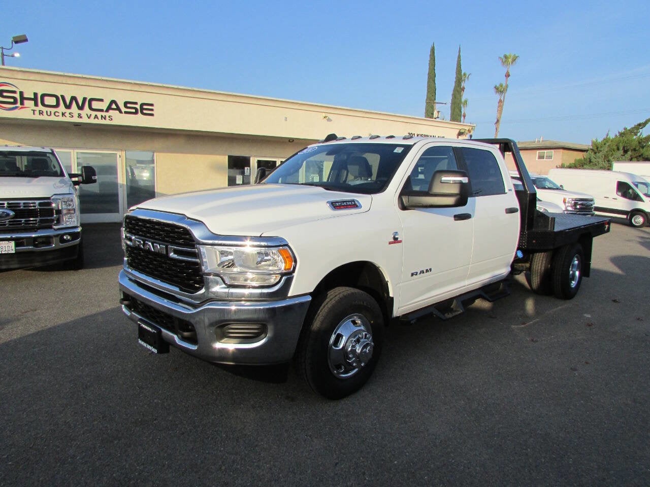 2024 RAM 3500 Chassis Cab SLT