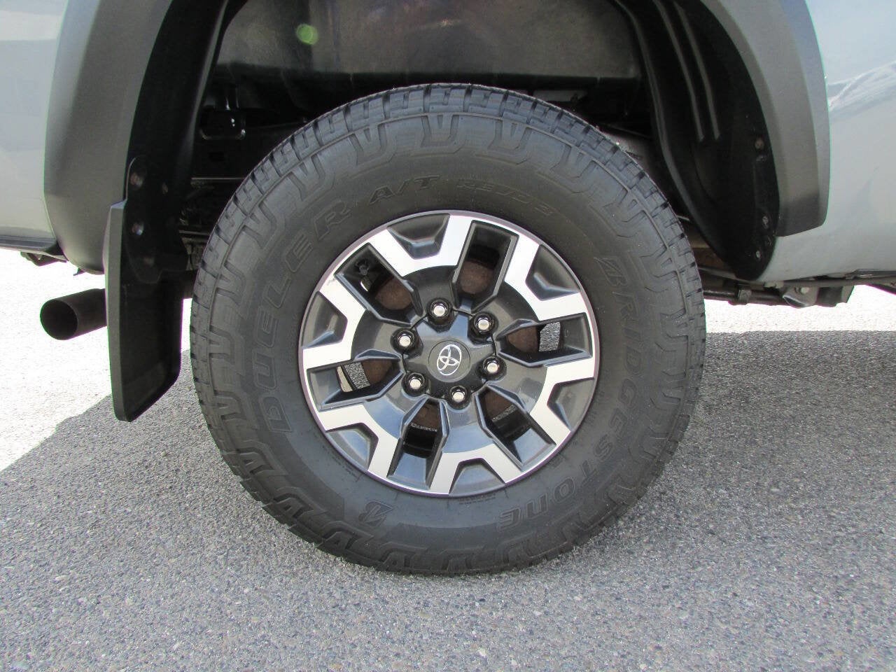 2021 Toyota Tacoma 4WD TRD Off Road 4x4 4dr Double Cab 6.1 ft LB