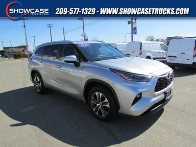 2023 Toyota Highlander XLE 4dr SUV