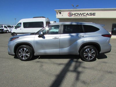 2023 Toyota Highlander XLE 4dr SUV