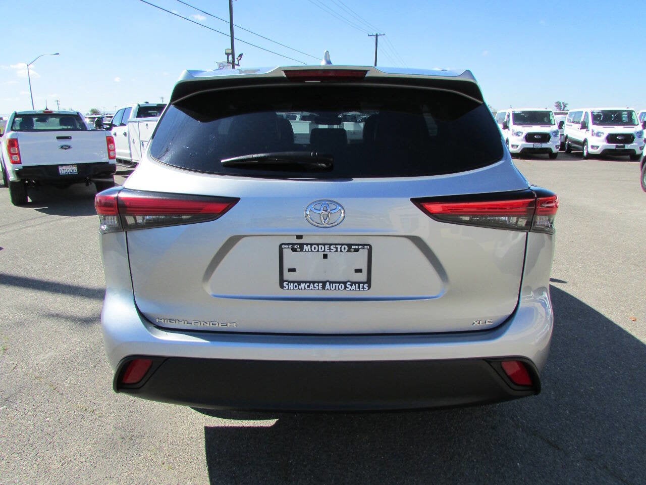 2023 Toyota Highlander XLE 4dr SUV